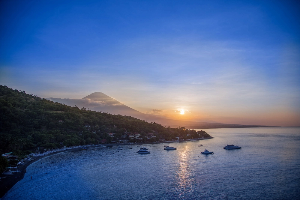 Explore Amed Beach