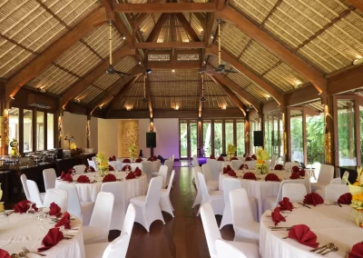 indoor-meeting-wantilan